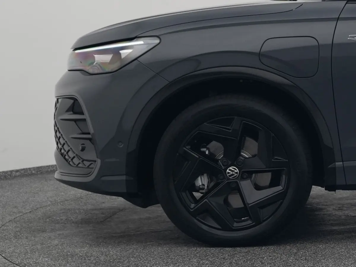 1.5 eHybrid R-Line Edition | PANO | ADAPTIVE | CAMERA | STOELMASSAGE