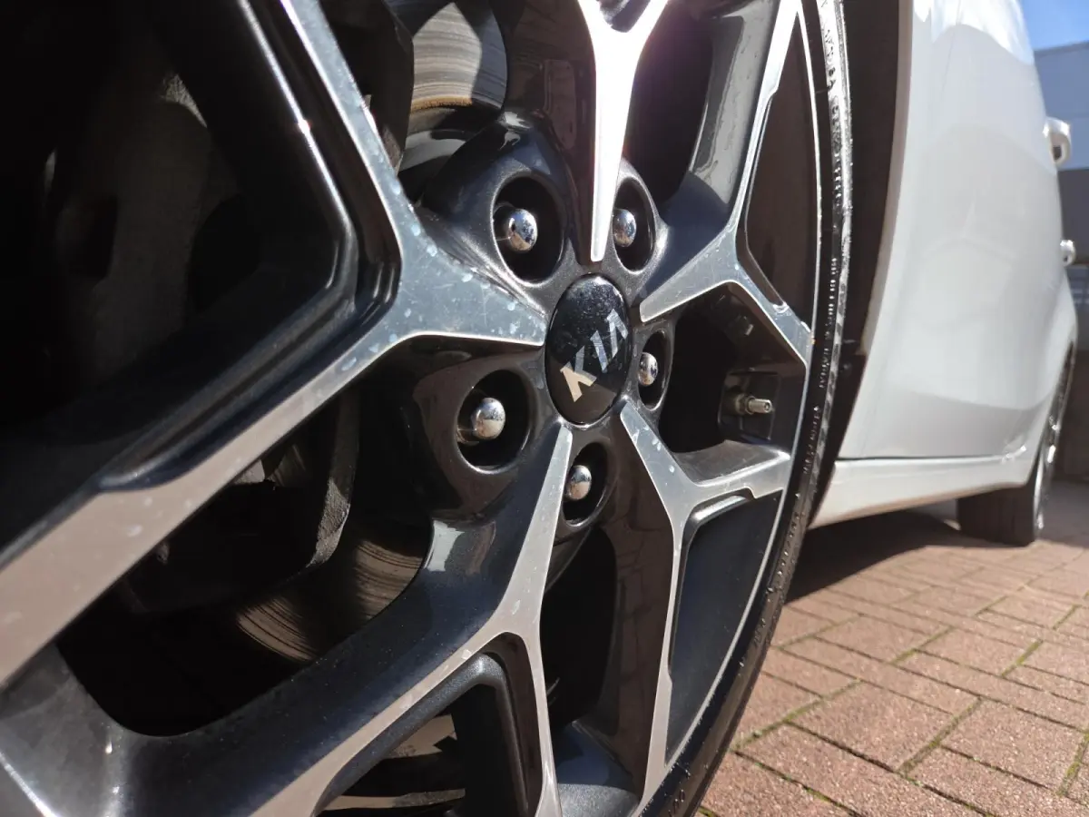 1.0 T-GDi GT-Line Business Edition Dealer onderhouden | Fabrieksgarantie t/ m 27-9-2028 +3x 1 jaar* | NAP