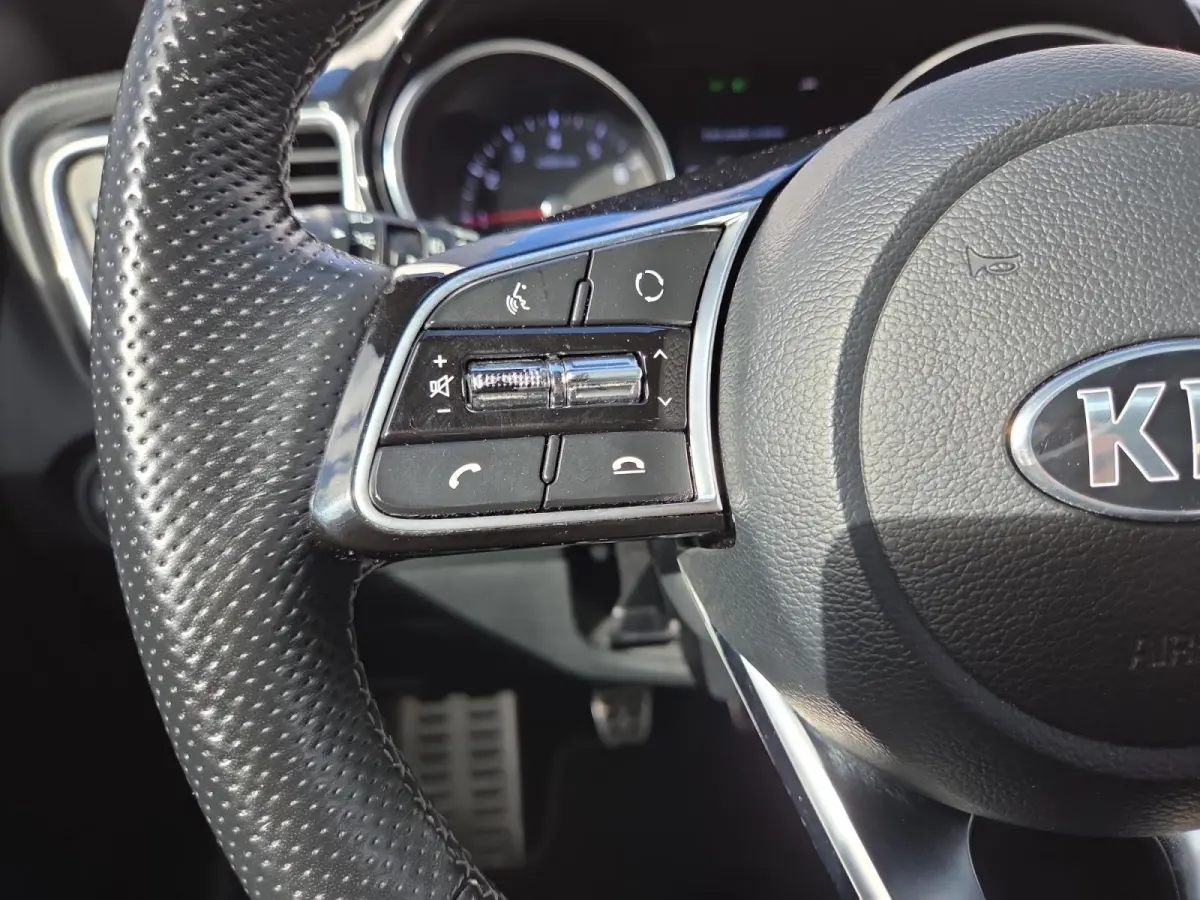 1.0 T-GDi GT-Line Business Edition Dealer onderhouden | Fabrieksgarantie t/ m 27-9-2028 +3x 1 jaar* | NAP