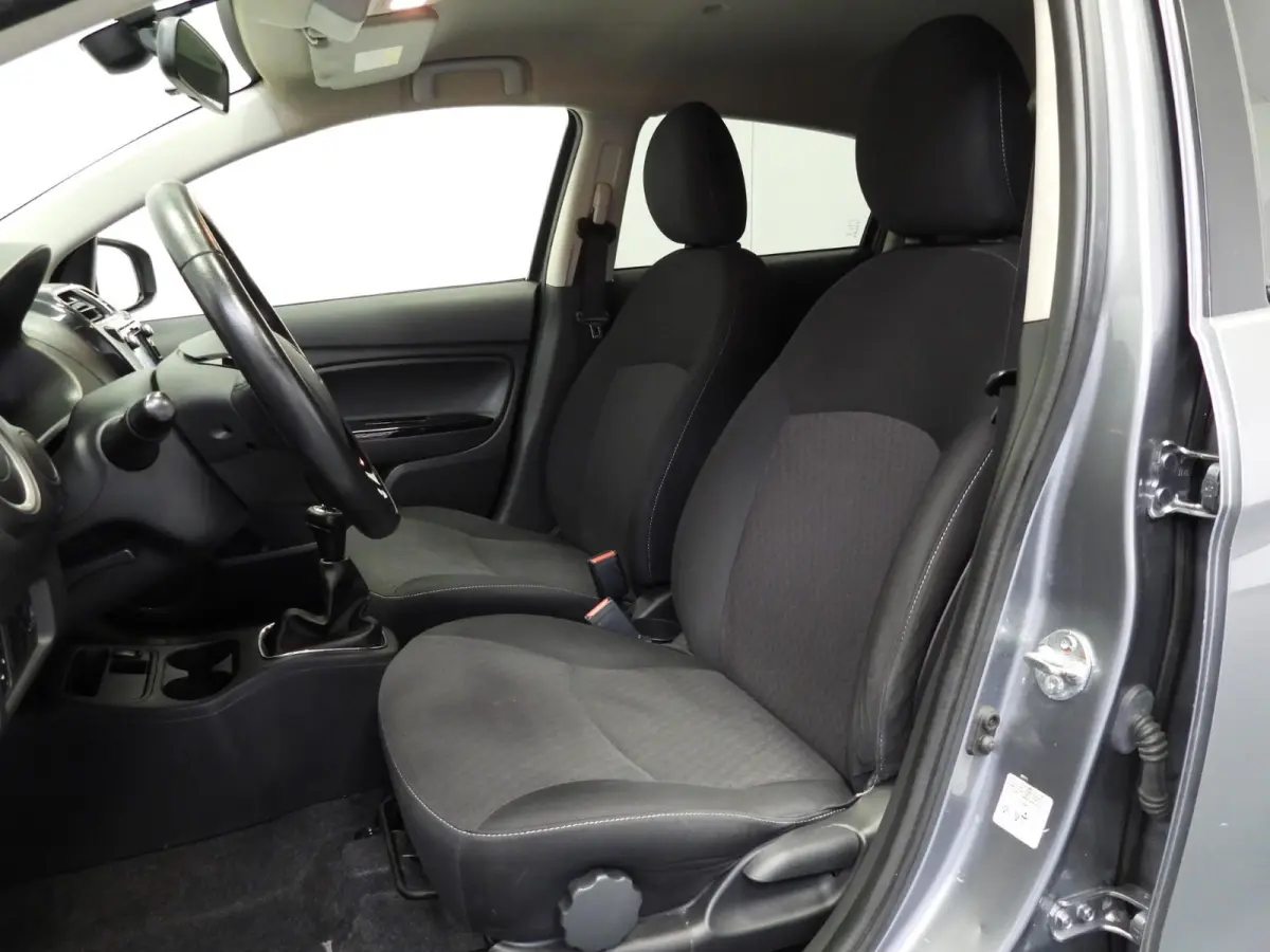 1.0i Active NAVI/AIRCO/BLUETOOTH/LMV!