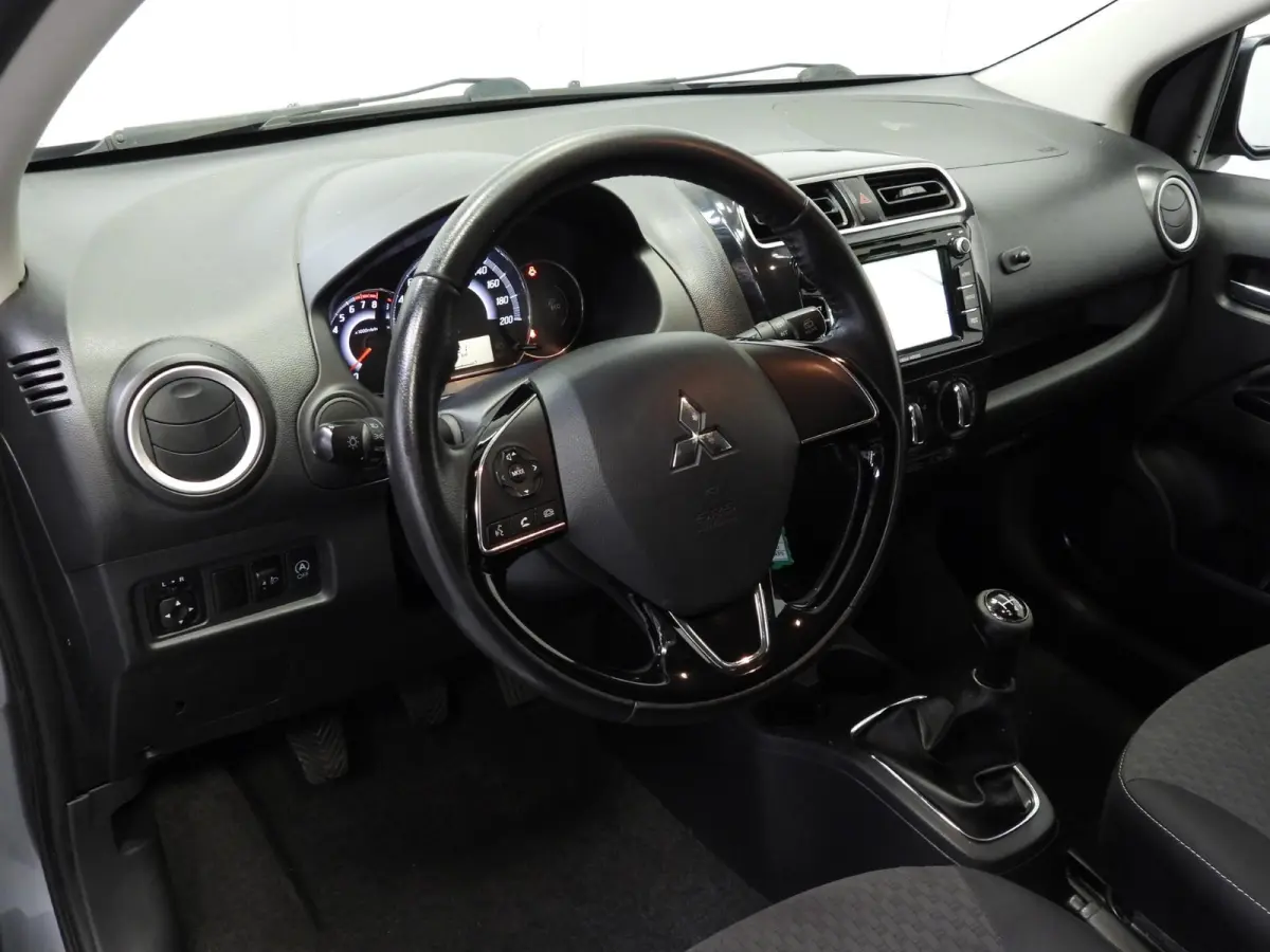 1.0i Active NAVI/AIRCO/BLUETOOTH/LMV!