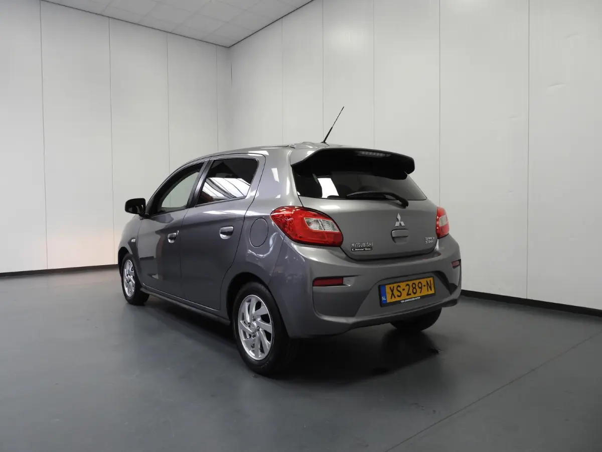 1.0i Active NAVI/AIRCO/BLUETOOTH/LMV!