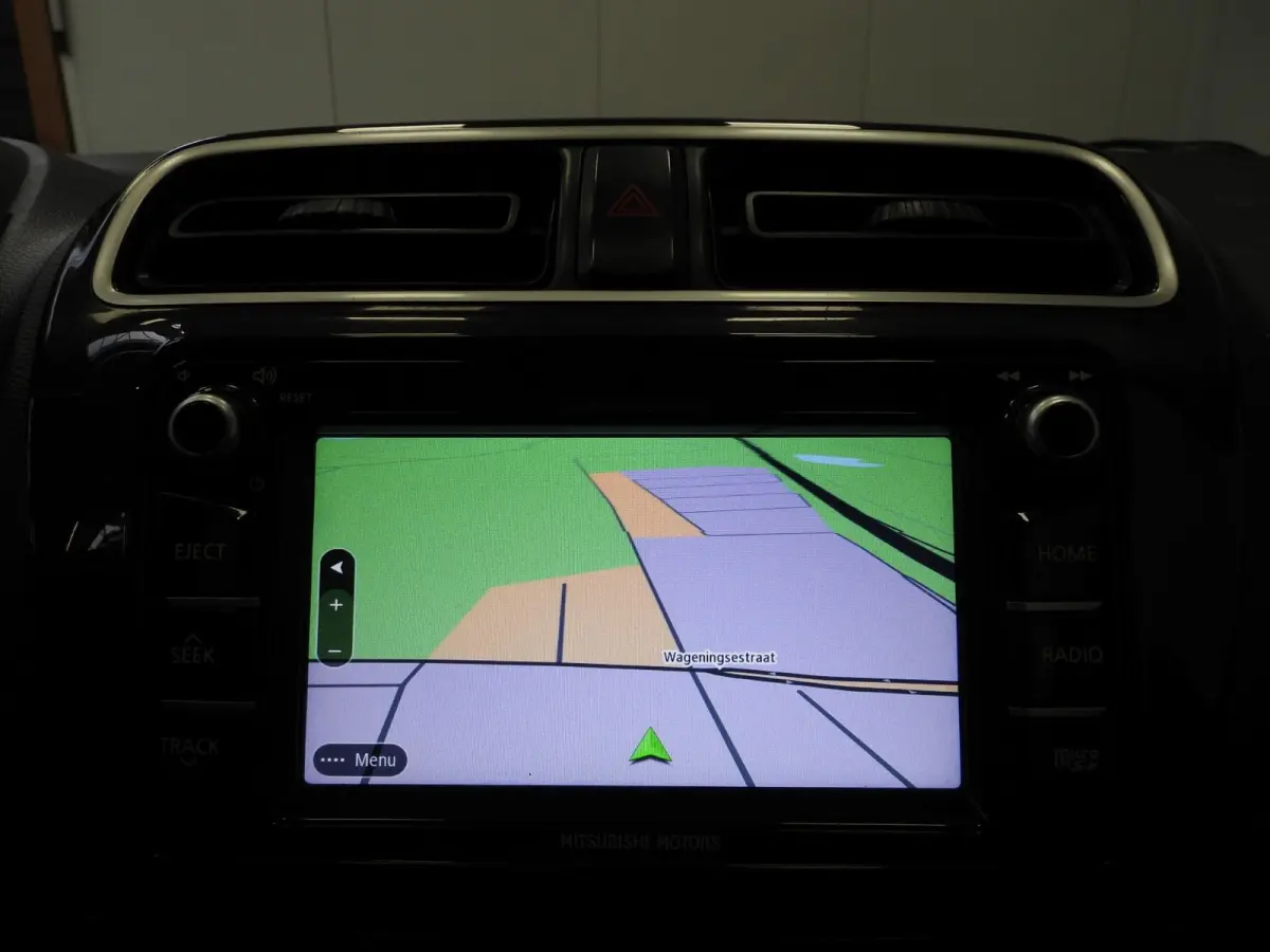 1.0i Active NAVI/AIRCO/BLUETOOTH/LMV!