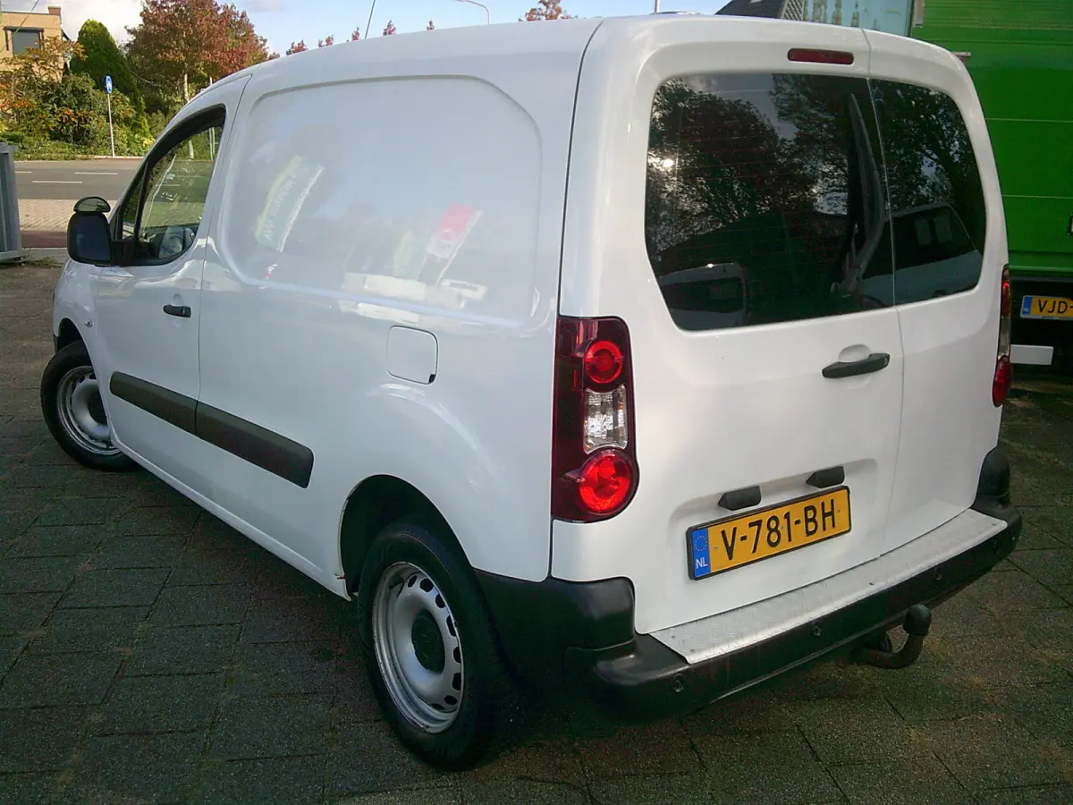 1.6 BlueHDI 100 Club S&S VOORZIEN VAN AIRCO+CRUISE !! BTW/BPM VRIJ!!