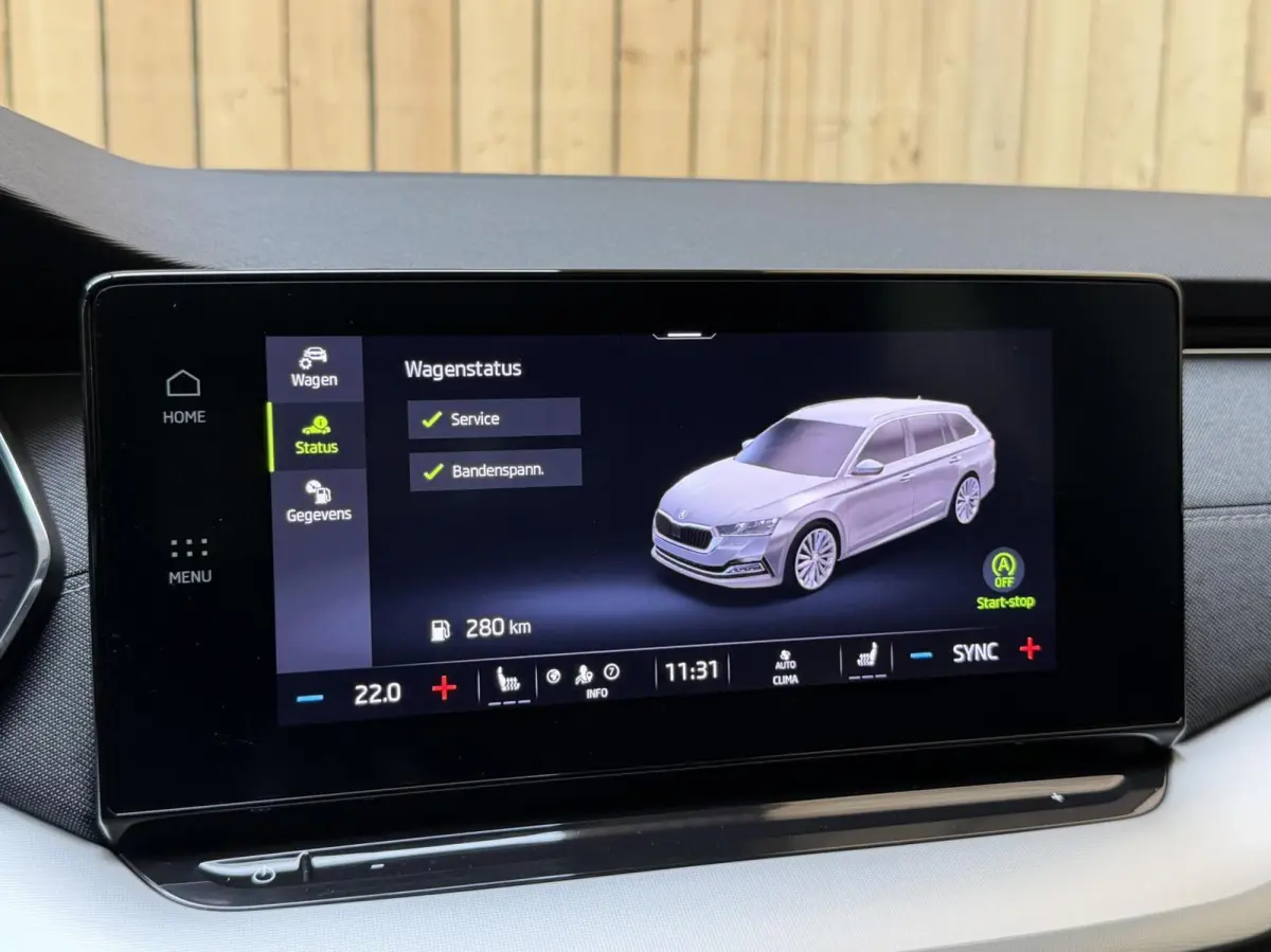 1.0 e-TSI Business Edition Plus Automaat | Apple CarPlay/Android Auto | Adaptieve cruise control | Dode hoek detectie | LED verlichting | Panoramadak | Parkeersensoren voor en achter | Stoel