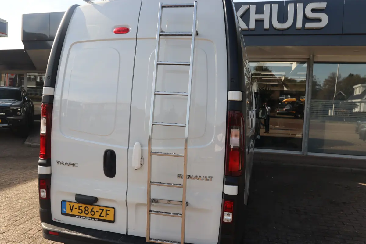 1.6 dCi T29 L2H1 Comfort Energy | Extra Verhoogd | Dubbele Schuifdeur | Imperiaal | Trekhaak | Complete Inbouw | Parkeersensoren | Airco | Cruise | Navi By App |