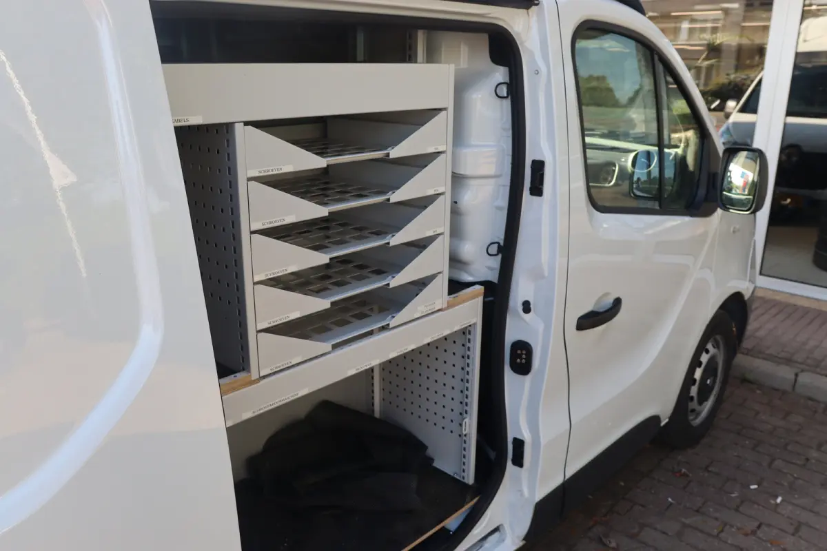 1.6 dCi T29 L2H1 Comfort Energy | Extra Verhoogd | Dubbele Schuifdeur | Imperiaal | Trekhaak | Complete Inbouw | Parkeersensoren | Airco | Cruise | Navi By App |