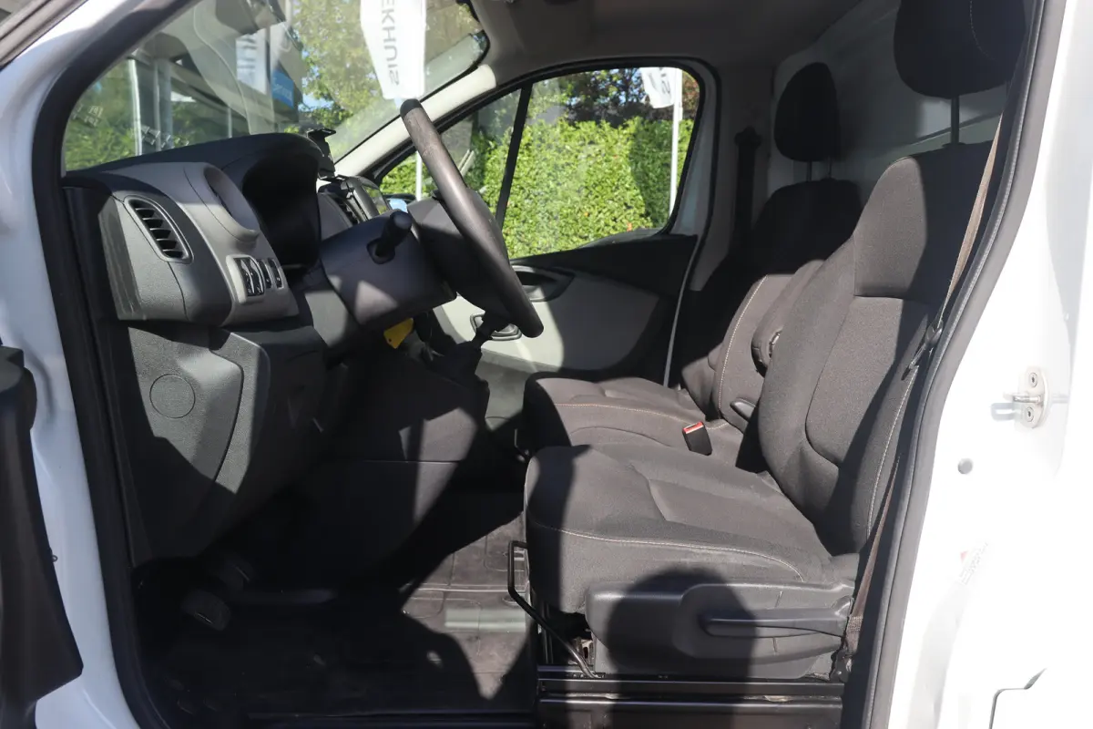 1.6 dCi T29 L2H1 Comfort Energy | Extra Verhoogd | Dubbele Schuifdeur | Imperiaal | Trekhaak | Complete Inbouw | Parkeersensoren | Airco | Cruise | Navi By App |