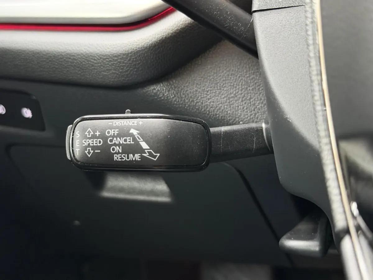 1.0 TSI Business Edition Plus Apple CarPlay/Android Auto | Adaptieve cruise control | Dode hoek detectie | LED koplampen | Navigatiesysteem | Stoel en stuurwielverwarming | Parkeersensoren v