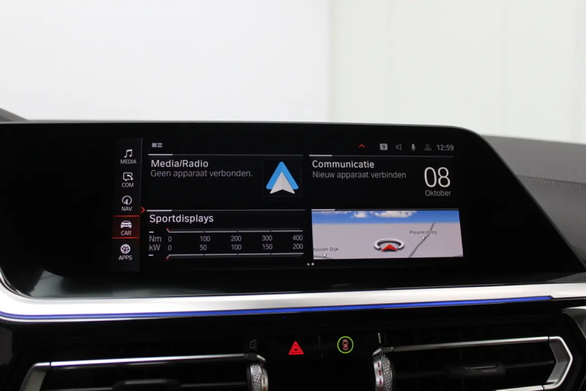 sDrive30i | 259PK | Mat Grijs (Frozen Grey II) | M-Sport | Nederlandse auto | Leder Elfenbeinweiss | HUD
