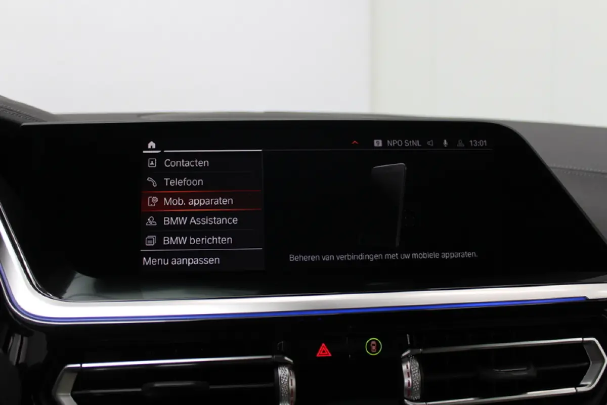 sDrive30i | 259PK | Mat Grijs (Frozen Grey II) | M-Sport | Nederlandse auto | Leder Elfenbeinweiss | HUD