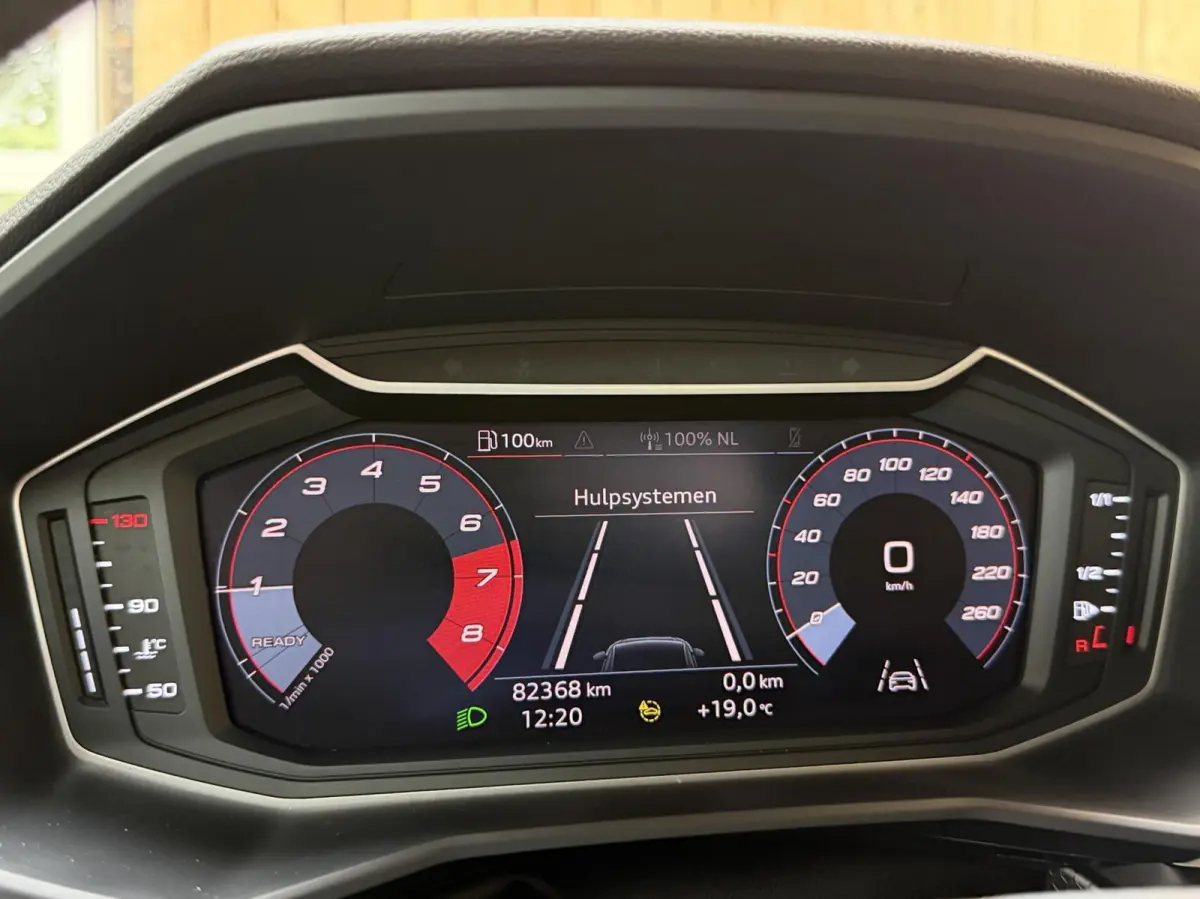 25 TFSI Pro Line Achteruitrijcamera | Apple CarPlay/Android Auto | Airconditioning | Cruise control | LED verlichting | Parkeersensoren voor en achter | Sportstoelen en stuurwiel | Voorstoel