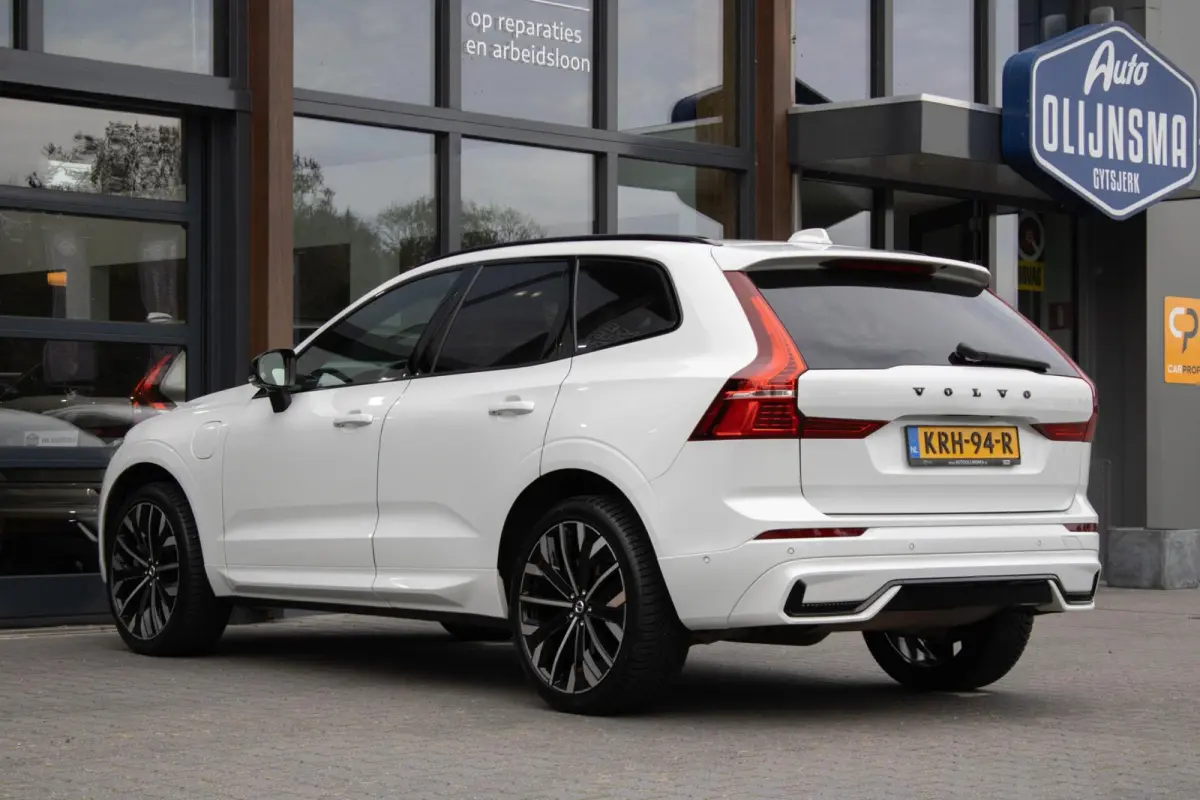 2.0 T6 PHEV AWD Ultimate Dark|Long Range|360 Camera|Stoelverwarming|Trekhaak|ACC