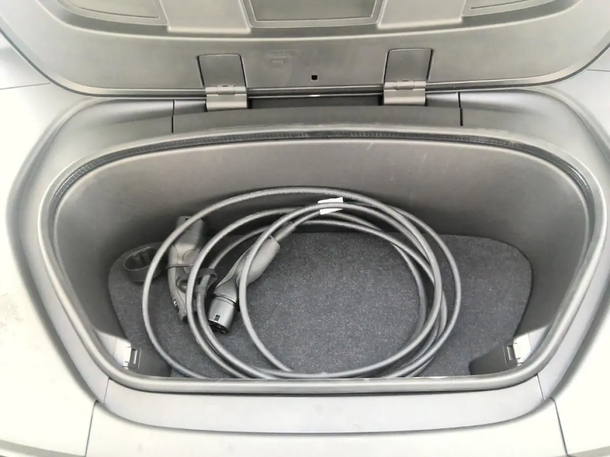 Single Motor Extended Range Ultra Europa 82 kWh 20" | Panodak | Nubuck bekleding | Trekhaak wegklapbaar