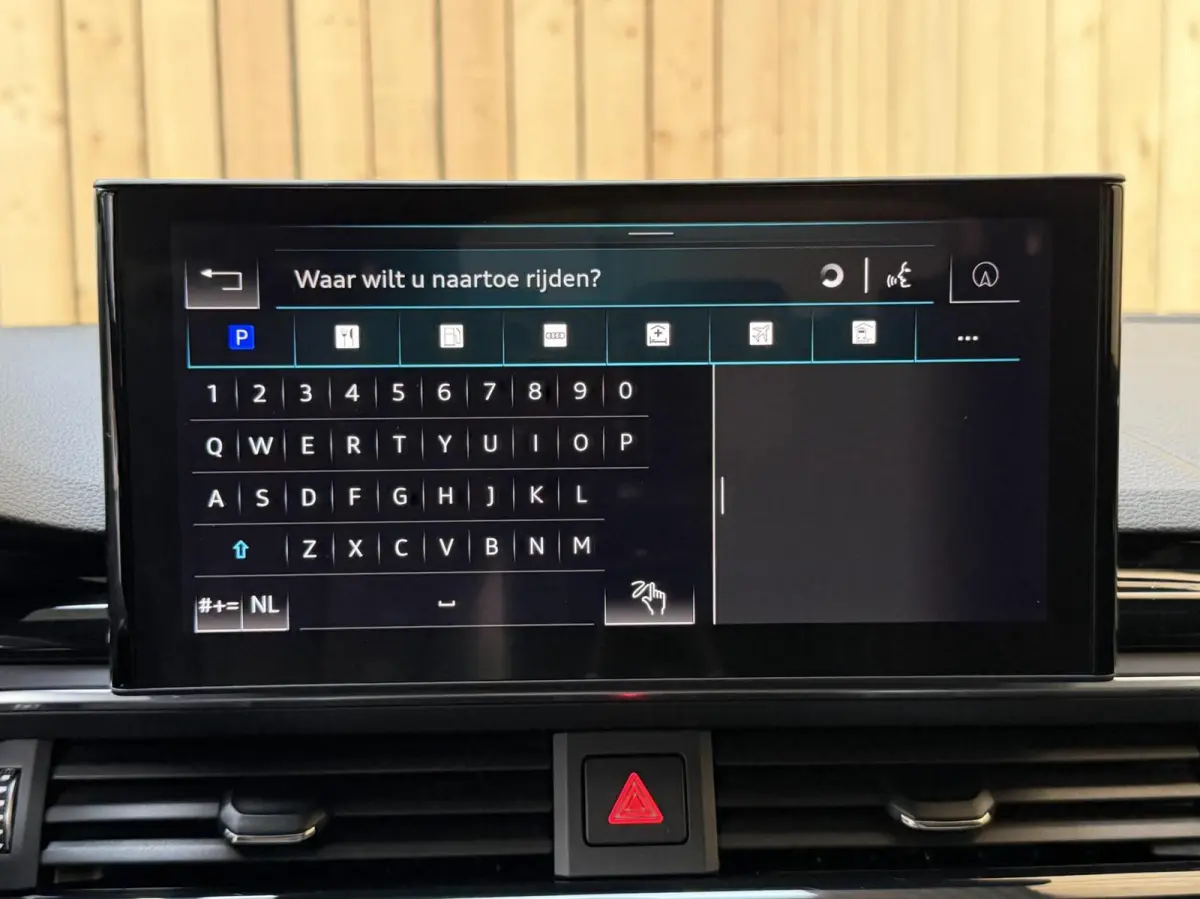 35 TFSI S edition Automaat | Achteruitrijcamera | Apple CarPlay/Android Auto | Cruise & climate control | Elektrisch glazen panorama-dak | Getint glas | Parkeersensoren voor en achter | Spor