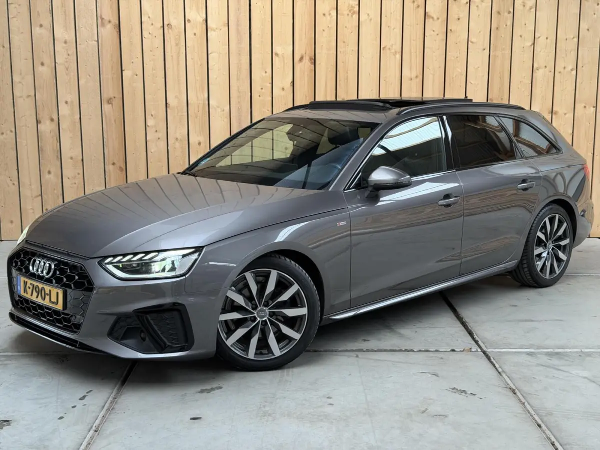 35 TFSI S edition Automaat | Achteruitrijcamera | Apple CarPlay/Android Auto | Cruise & climate control | Elektrisch glazen panorama-dak | Getint glas | Parkeersensoren voor en achter | Spor
