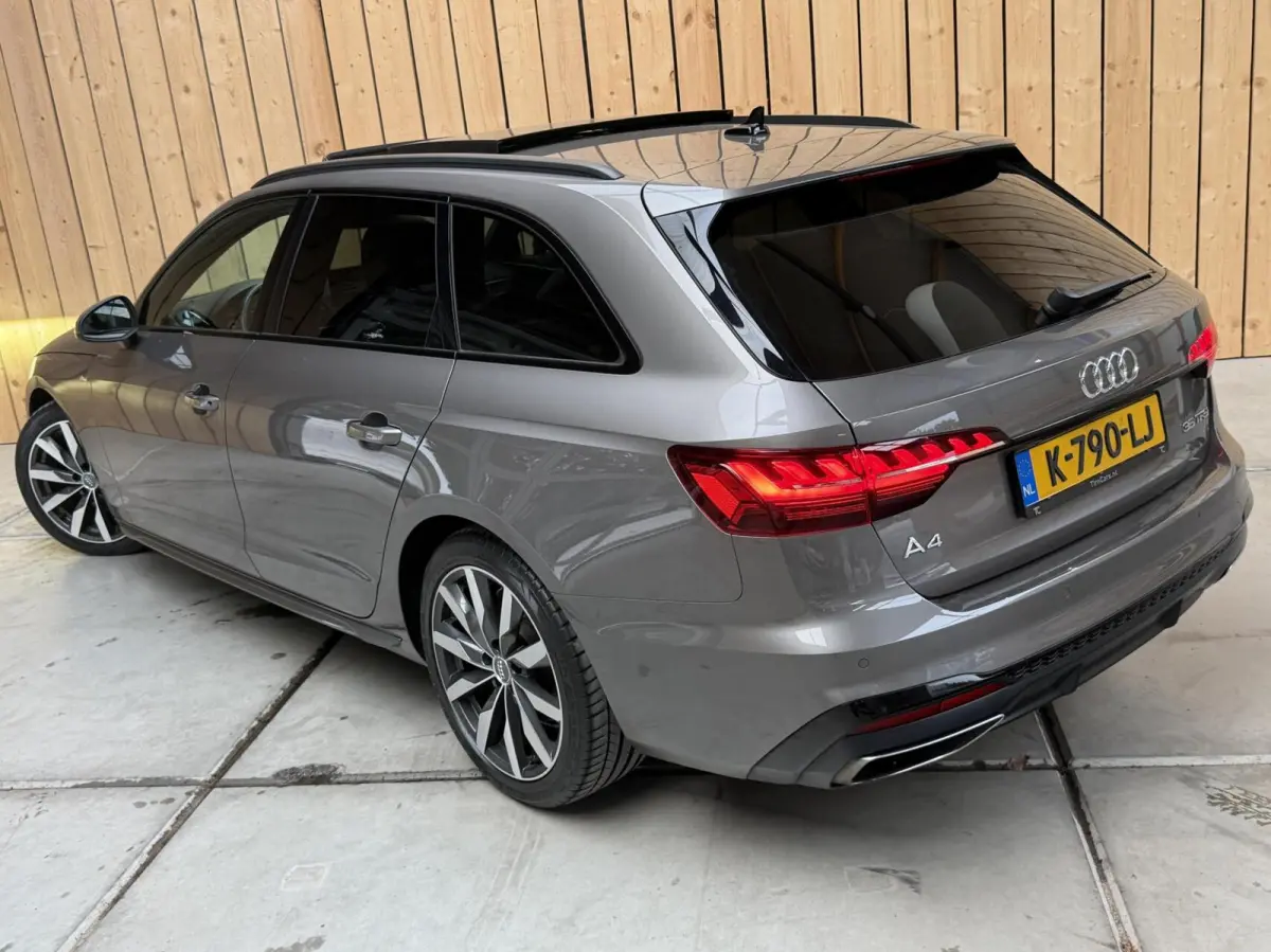 35 TFSI S edition Automaat | Achteruitrijcamera | Apple CarPlay/Android Auto | Cruise & climate control | Elektrisch glazen panorama-dak | Getint glas | Parkeersensoren voor en achter | Spor