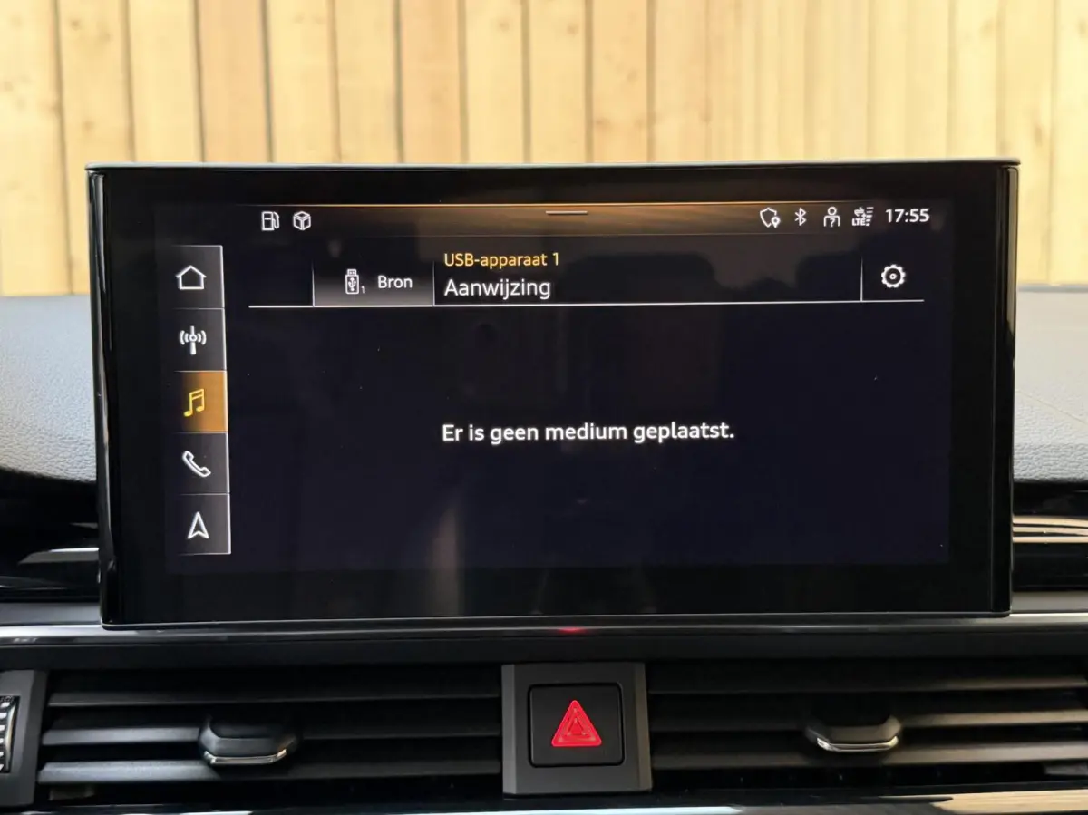 35 TFSI S edition Automaat | Achteruitrijcamera | Apple CarPlay/Android Auto | Cruise & climate control | Elektrisch glazen panorama-dak | Getint glas | Parkeersensoren voor en achter | Spor