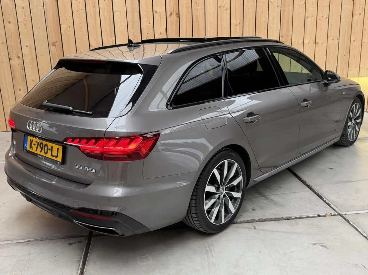 35 TFSI S edition Automaat | Achteruitrijcamera | Apple CarPlay/Android Auto | Cruise & climate control | Elektrisch glazen panorama-dak | Getint glas | Parkeersensoren voor en achter | Spor
