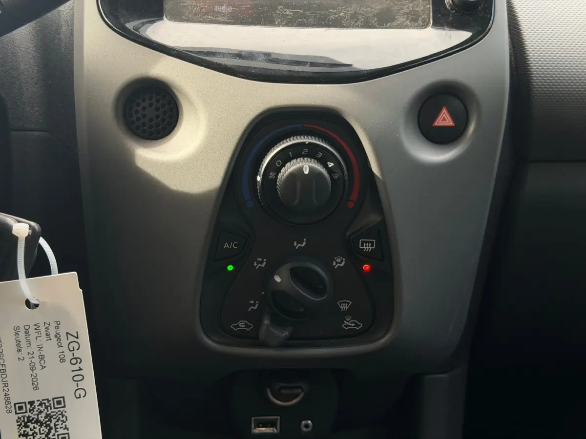 1.0e-VTi Allure 5Drs| Automaat | Scherm | Airco!