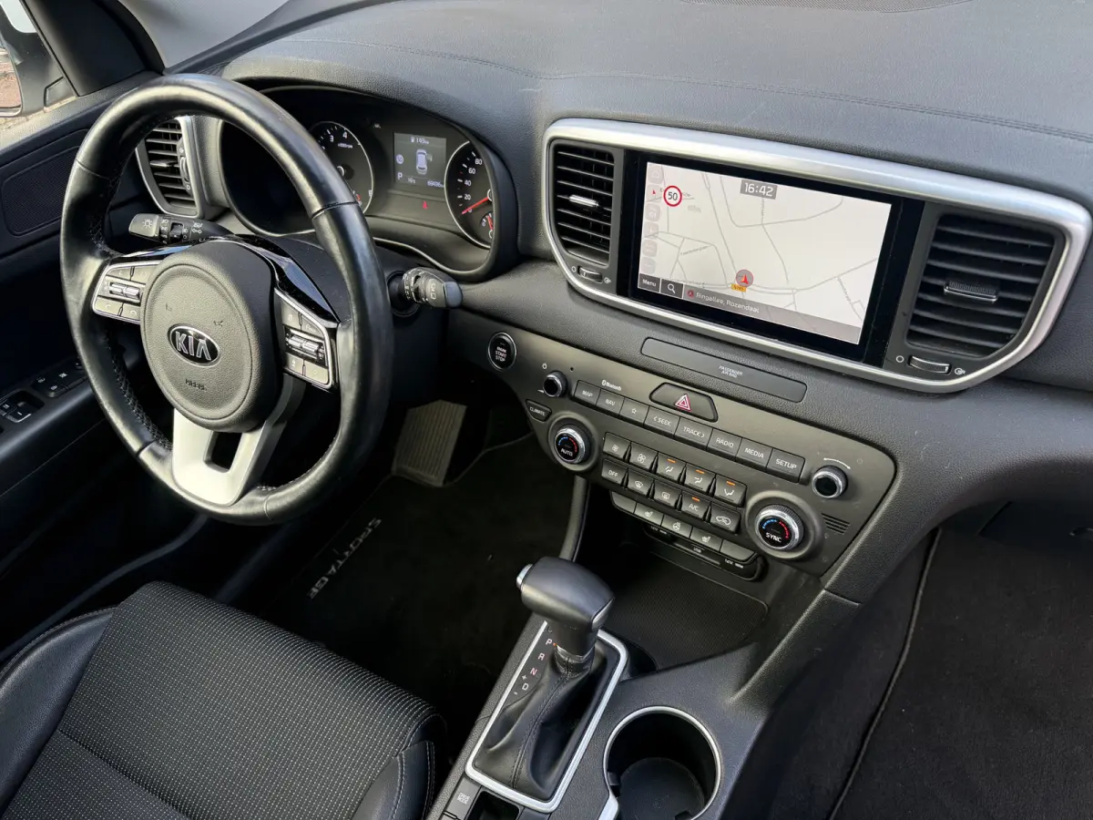 1.6 T-GDi Aut. DynamicPlusLine, Panoramadak | Camera | CarPlay | Trekhaak