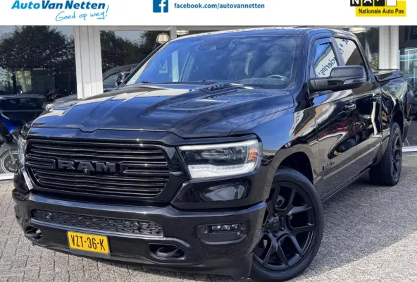 1500 4X4 5.7 V8 4x4 Crew Cab Laramie Sport Night Edition,Head Up,Digital Dash