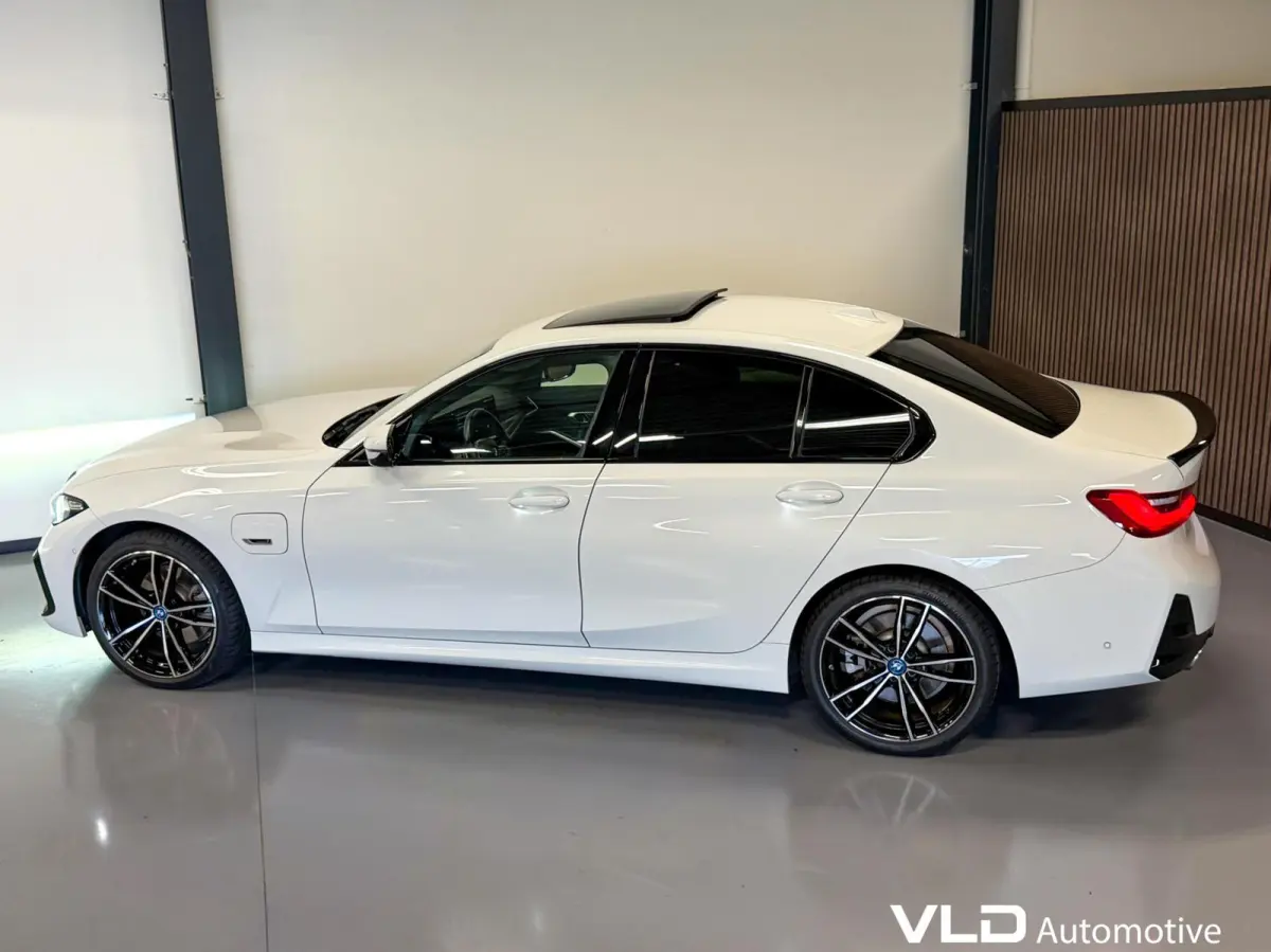 330e Pano Cam M-Sport Hifi Widescreen Led Shadow