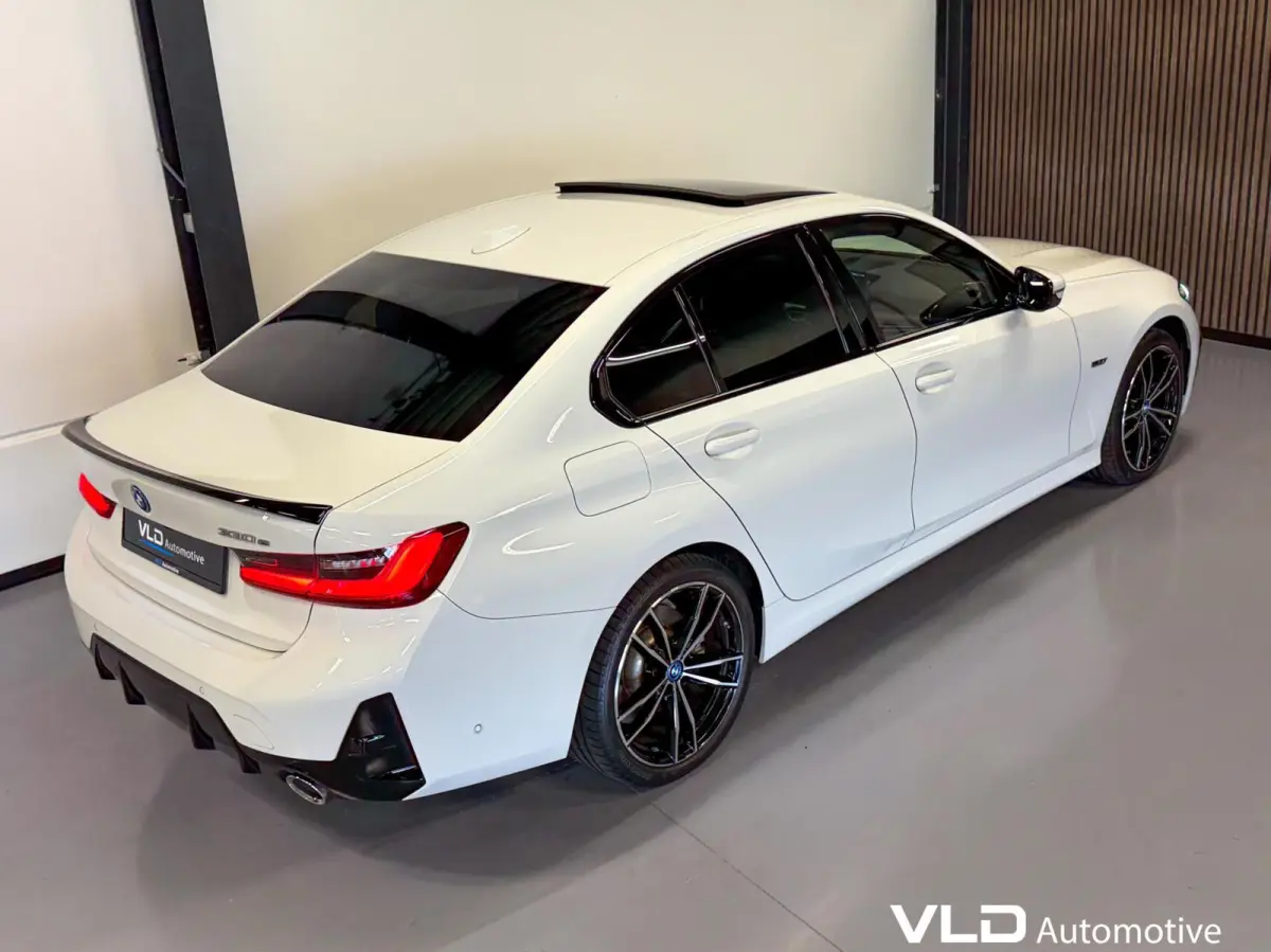 330e Pano Cam M-Sport Hifi Widescreen Led Shadow