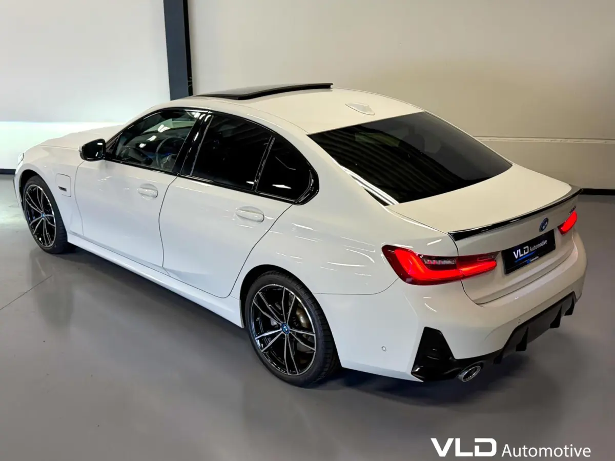 330e Pano Cam M-Sport Hifi Widescreen Led Shadow