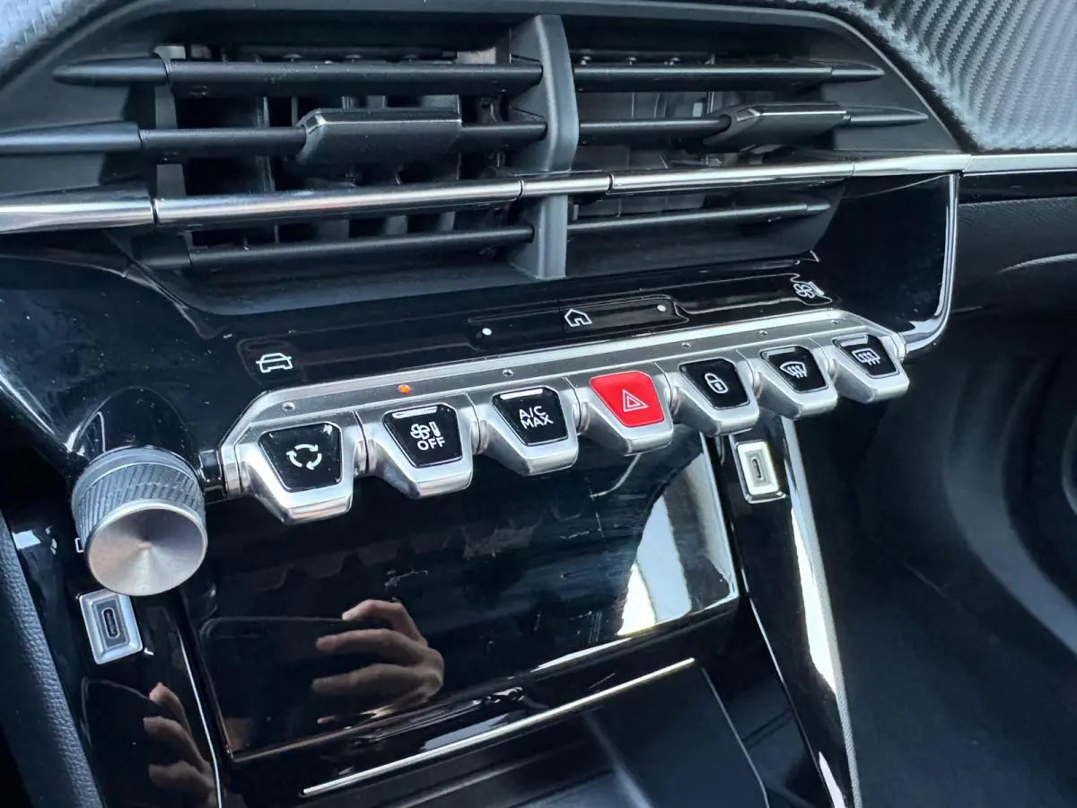 EV Allure 54 kWh Parkeerhulp/Carplay-Android-auto/Warmtepomp/Cruise-control