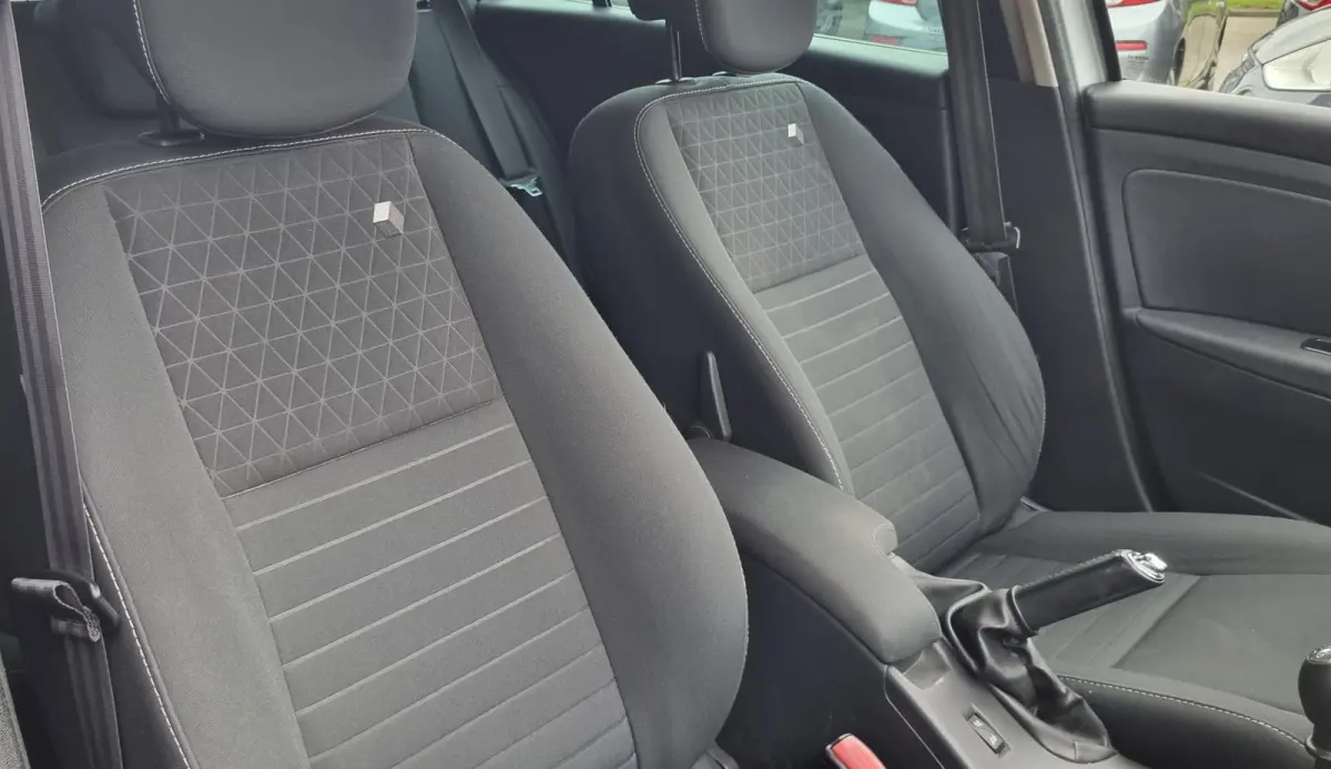 1.2 TCe Limited 116PK | NL AUTO | Nieuwe APK | Trekaak | Onderhoudshistorie | Navigatie | Cruise Control | Climate Control | Parkeersensoren | Getint Glas | 2 Sleutels |