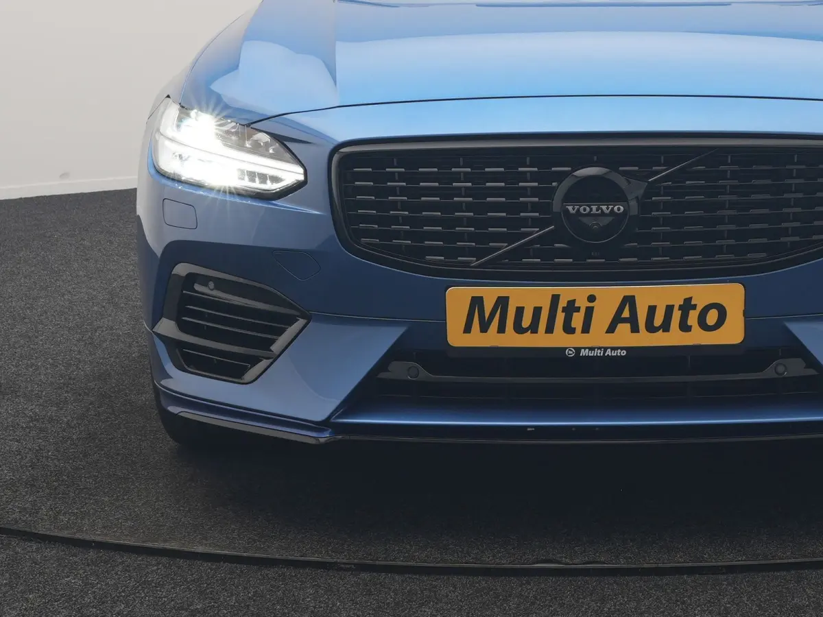 T8 AWD Twin Engine R-Design Polestar Engineerd PHEV 407pk Dealer O.H. | Trekhaak Af Fabriek | Four C Luchtvering | Panodak | Head Up | Adaptive Cruise | Bowers & Wilkins | 360 Camera | Alcan