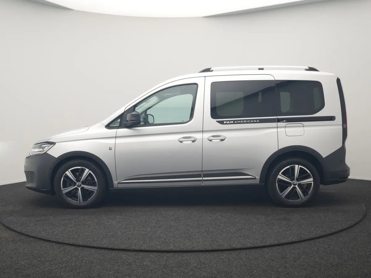 5 Persoons 1.5 TSI Panamericana Automaat DSG 115pk Dealer O.H. | Adaptive Cruise | Camera | Stoelverwarming | Apple Carplay | BLIS | Navigatie | DAB | IQ Drive | Travel Assist | Draadloze Te