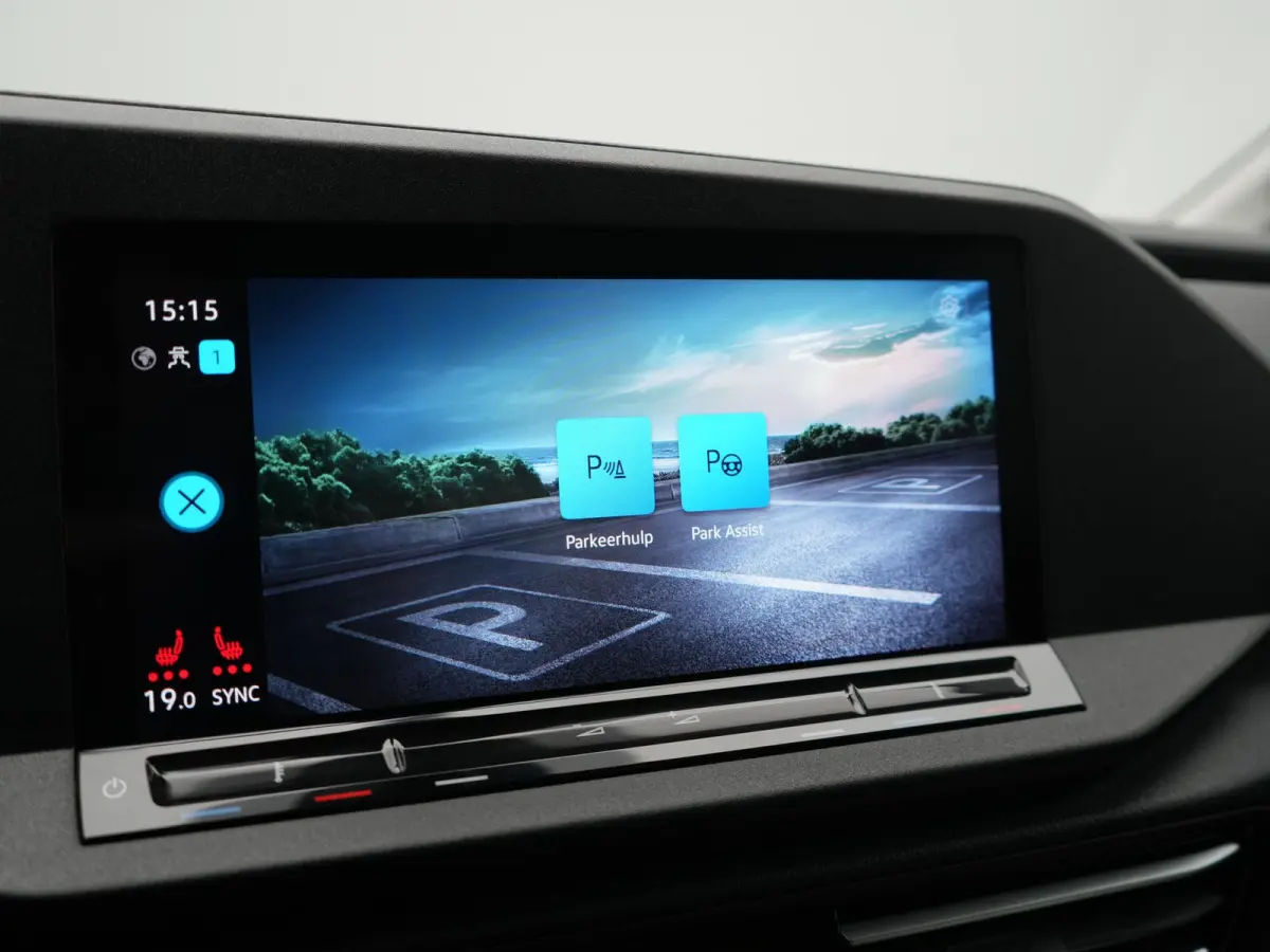 5 Persoons 1.5 TSI Panamericana Automaat DSG 115pk Dealer O.H. | Adaptive Cruise | Camera | Stoelverwarming | Apple Carplay | BLIS | Navigatie | DAB | IQ Drive | Travel Assist | Draadloze Te