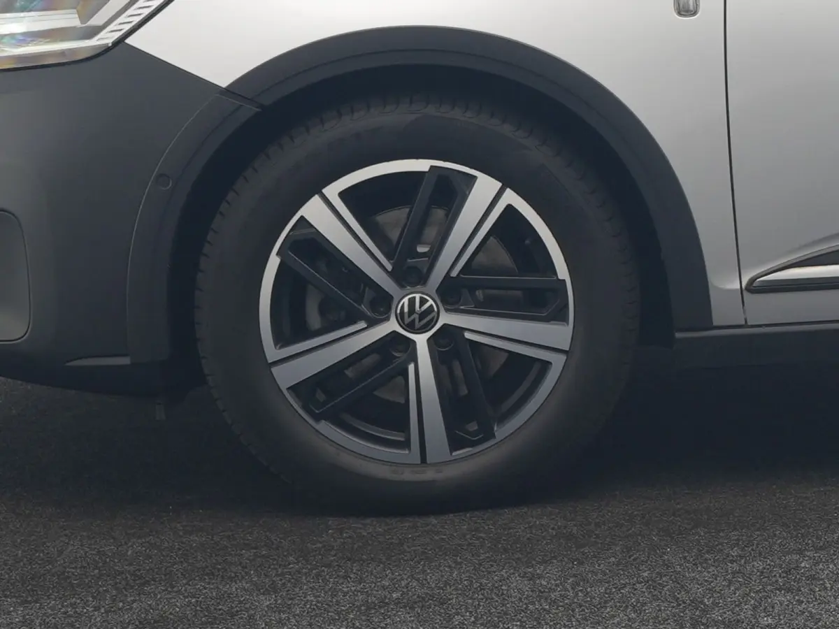 5 Persoons 1.5 TSI Panamericana Automaat DSG 115pk Dealer O.H. | Adaptive Cruise | Camera | Stoelverwarming | Apple Carplay | BLIS | Navigatie | DAB | IQ Drive | Travel Assist | Draadloze Te