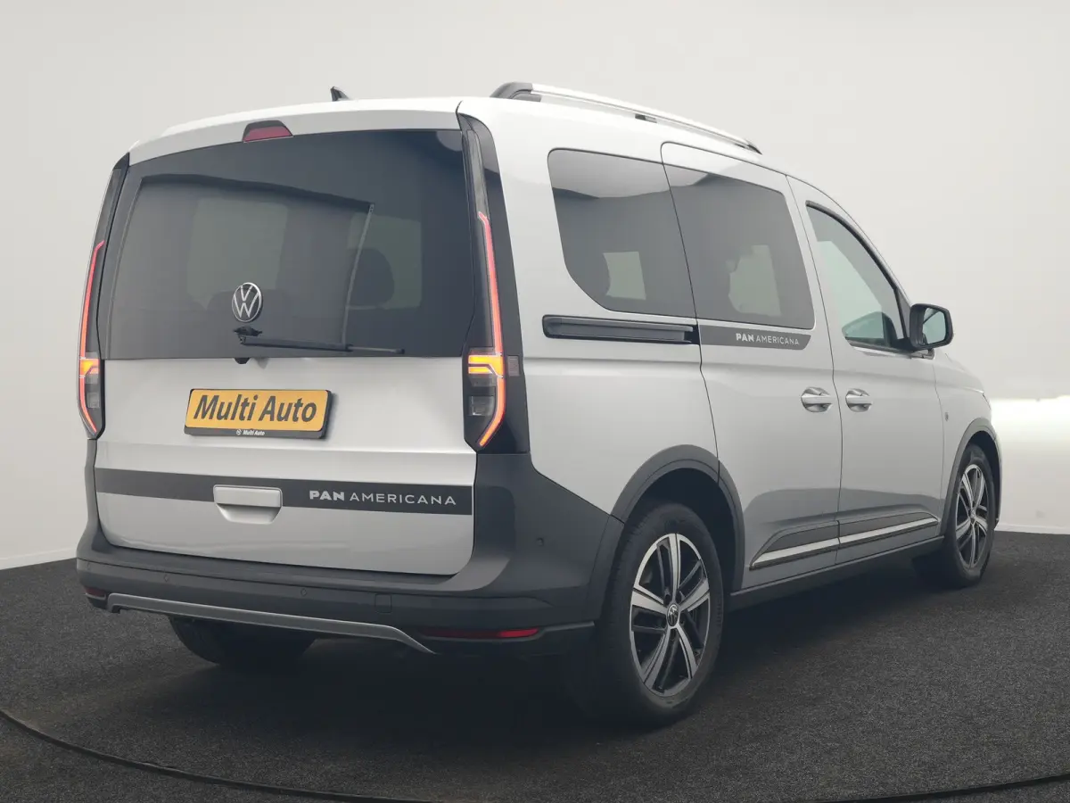 5 Persoons 1.5 TSI Panamericana Automaat DSG 115pk Dealer O.H. | Adaptive Cruise | Camera | Stoelverwarming | Apple Carplay | BLIS | Navigatie | DAB | IQ Drive | Travel Assist | Draadloze Te
