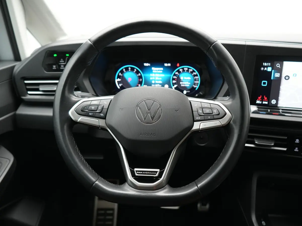 5 Persoons 1.5 TSI Panamericana Automaat DSG 115pk Dealer O.H. | Adaptive Cruise | Camera | Stoelverwarming | Apple Carplay | BLIS | Navigatie | DAB | IQ Drive | Travel Assist | Draadloze Te