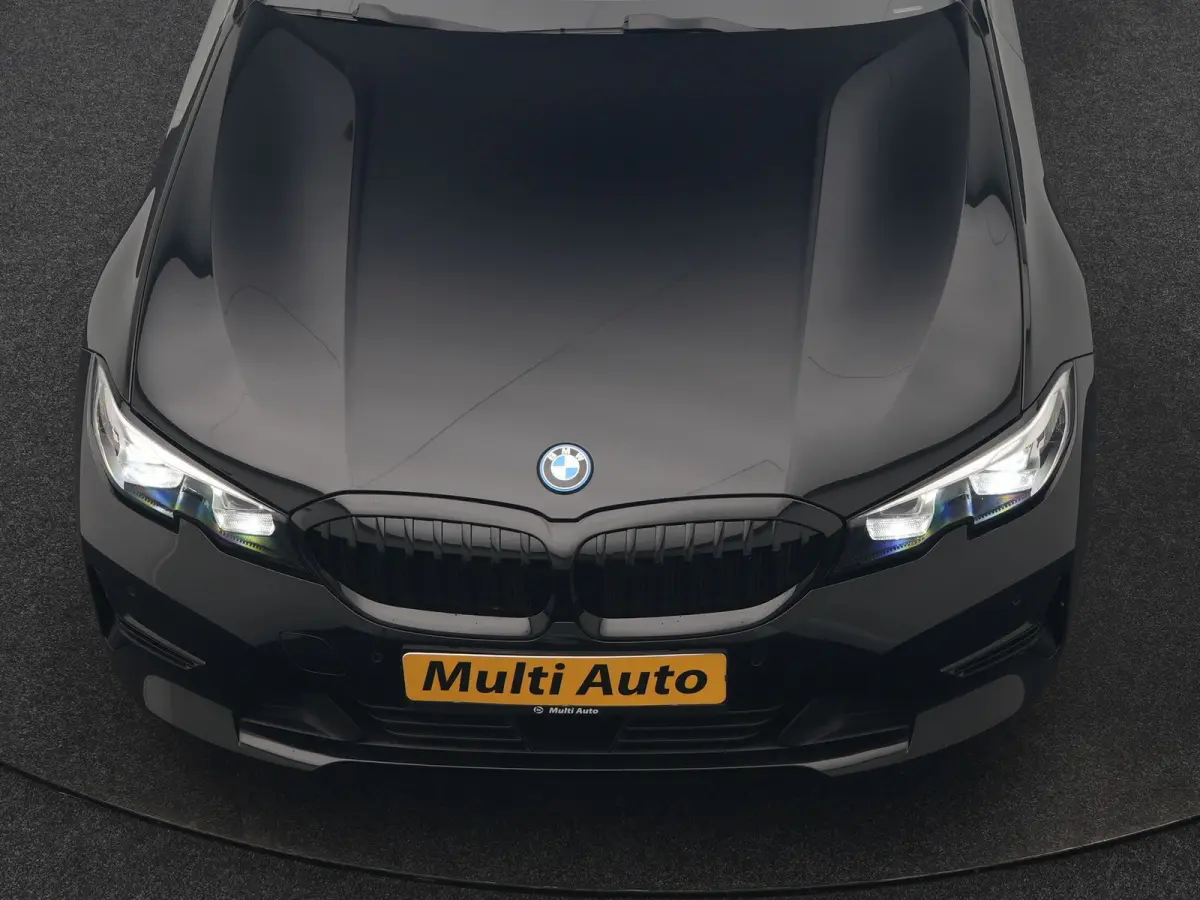 320e Sportline PHEV Dealer O.H | Panodak | Adaptive Cruise | Camera | Blis | Apple Carplay | Sportstoelen Verwarmd | Navigatie | DAB | 17"L.M | Plug In Hybrid