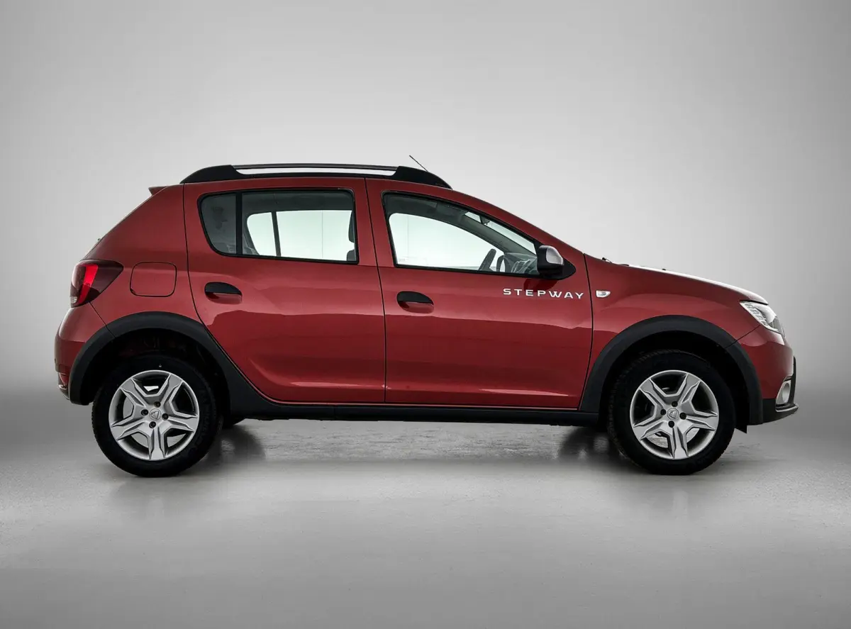 0.9 90pk SL | 1ste Eigenaar | Parkeersensoren | Airco | Cruise Control | 15"LMV | Bluetooth |
