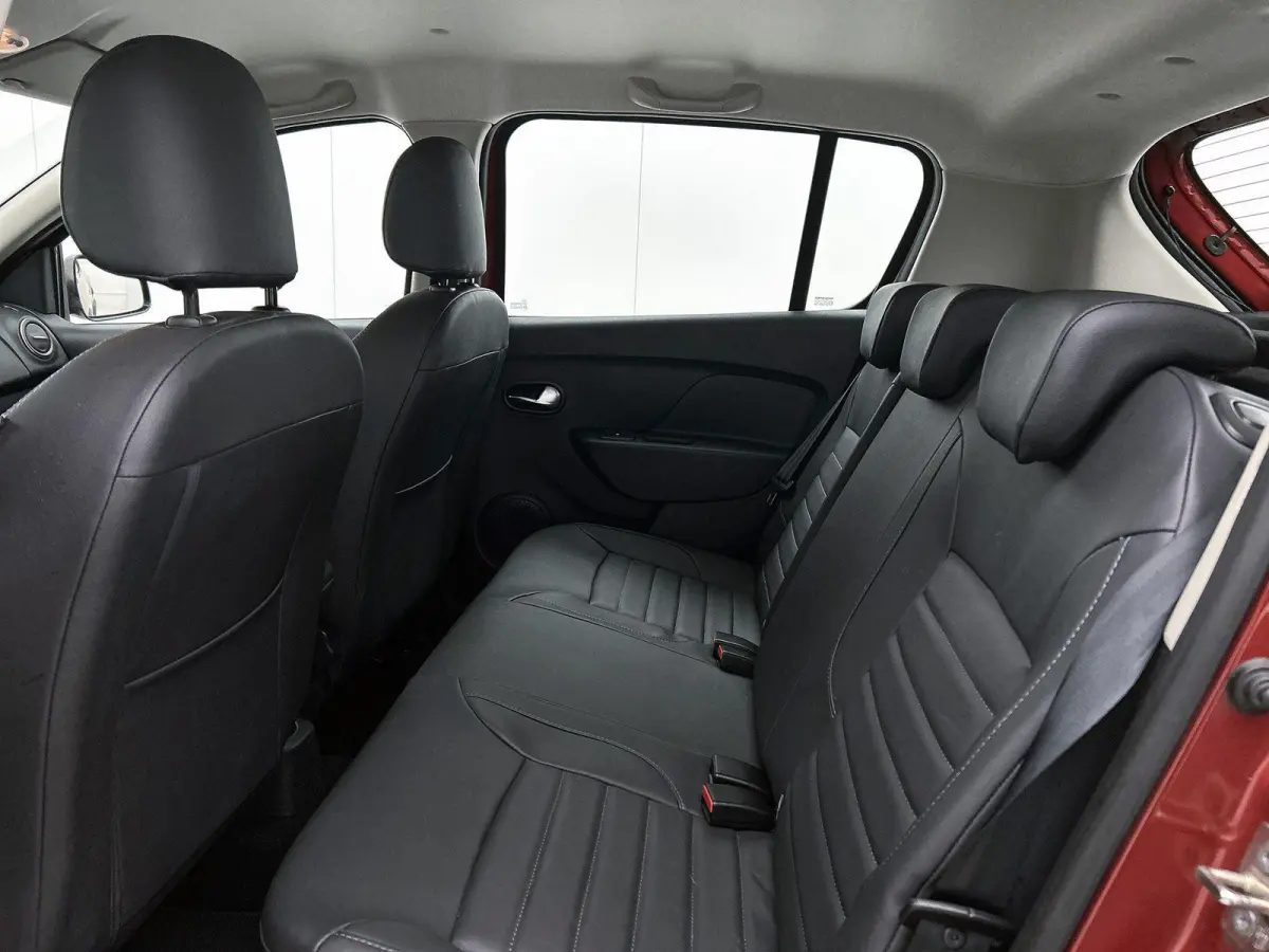 0.9 90pk SL | 1ste Eigenaar | Parkeersensoren | Airco | Cruise Control | 15"LMV | Bluetooth |