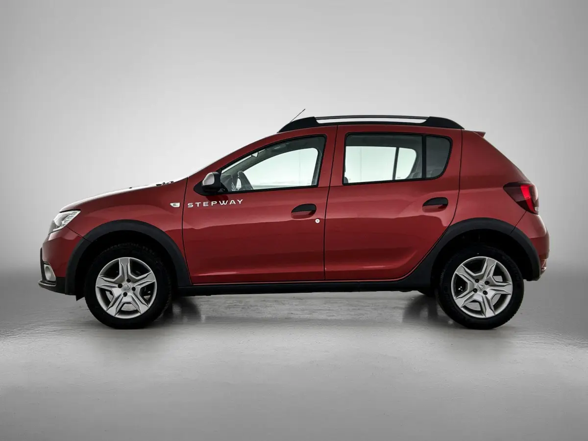 0.9 90pk SL | 1ste Eigenaar | Parkeersensoren | Airco | Cruise Control | 15"LMV | Bluetooth |