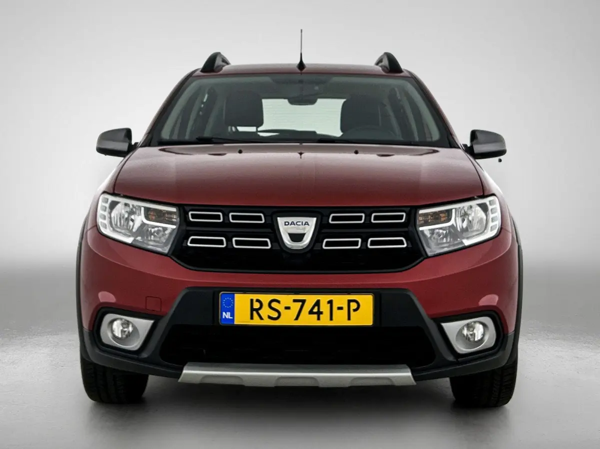 0.9 90pk SL | 1ste Eigenaar | Parkeersensoren | Airco | Cruise Control | 15"LMV | Bluetooth |