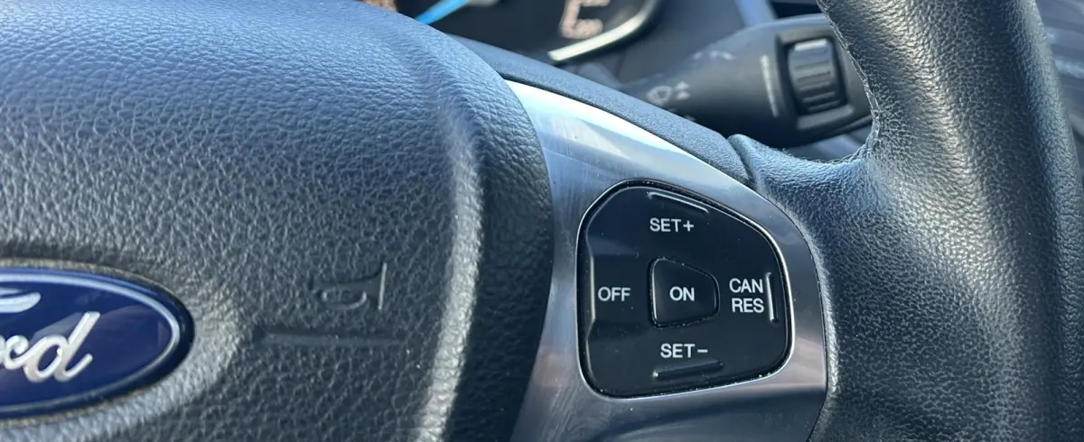 1.0 Style Ultimate 80PK | 2e Eigenaar | NL AUTO | NAP | 5 Deurs | Airco | Parkeersensoren voor en achter | Cruise control | Navigatie | Bluetooth | Lichtmetalen velgen | 2 sleutels |