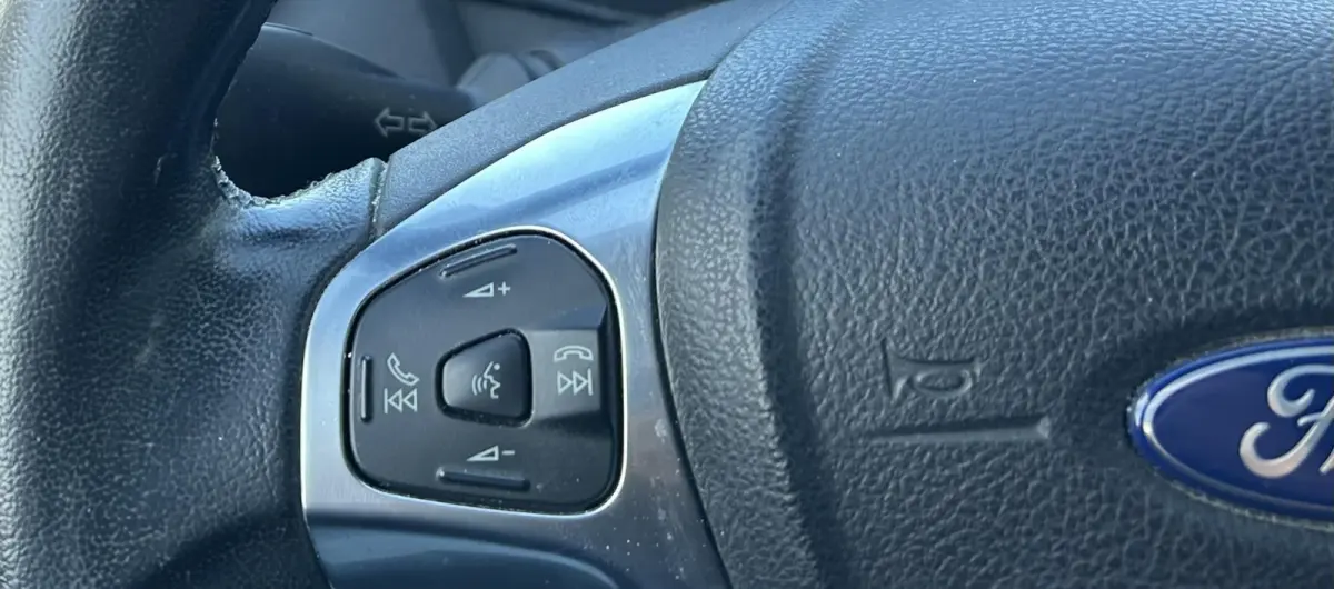 1.0 Style Ultimate 80PK | 2e Eigenaar | NL AUTO | NAP | 5 Deurs | Airco | Parkeersensoren voor en achter | Cruise control | Navigatie | Bluetooth | Lichtmetalen velgen | 2 sleutels |