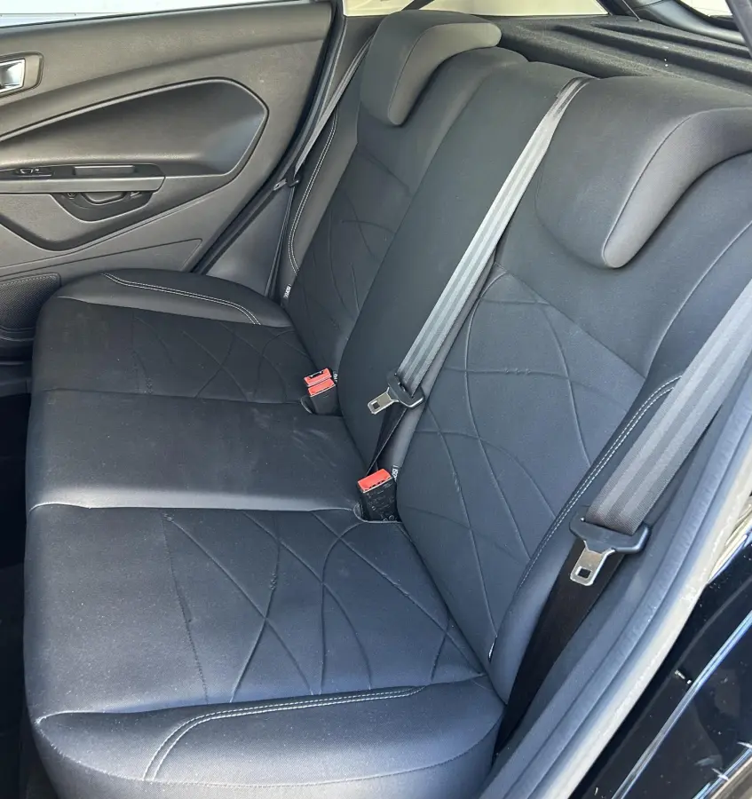 1.0 Style Ultimate 80PK | 2e Eigenaar | NL AUTO | NAP | 5 Deurs | Airco | Parkeersensoren voor en achter | Cruise control | Navigatie | Bluetooth | Lichtmetalen velgen | 2 sleutels |