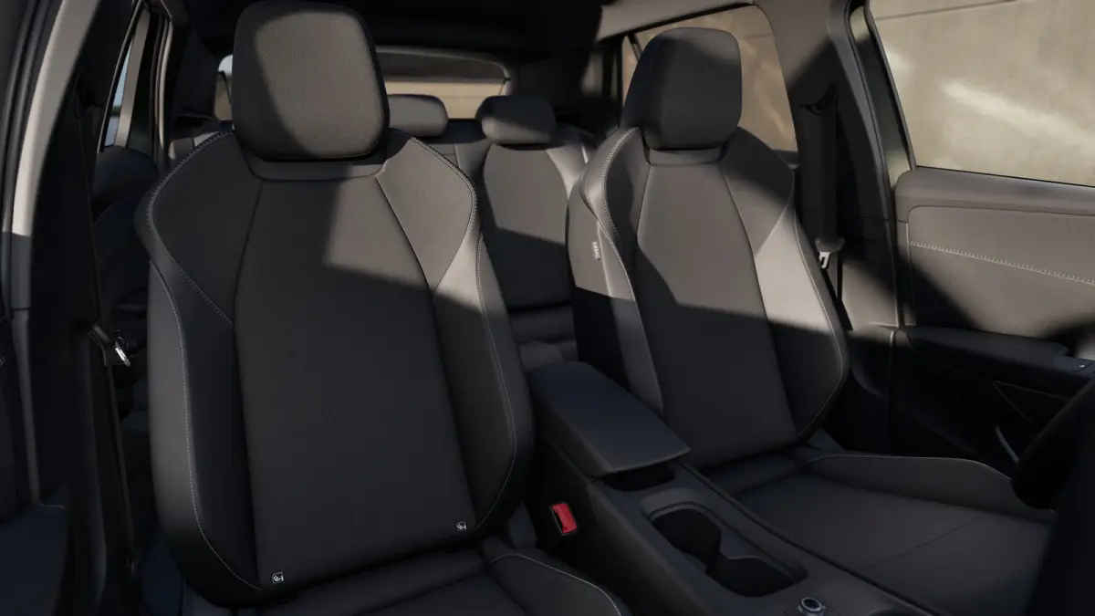 Style 52 kWh | 211 PK | Navigatie | Stoel/Stuur- Verwarming | Stoel Massage | Trekhaak Afneembaar | Panorama Dak | Harman Kardon Geluidsinstallatie | IQ.LIGHT | Keyless Access | 360 Graden C