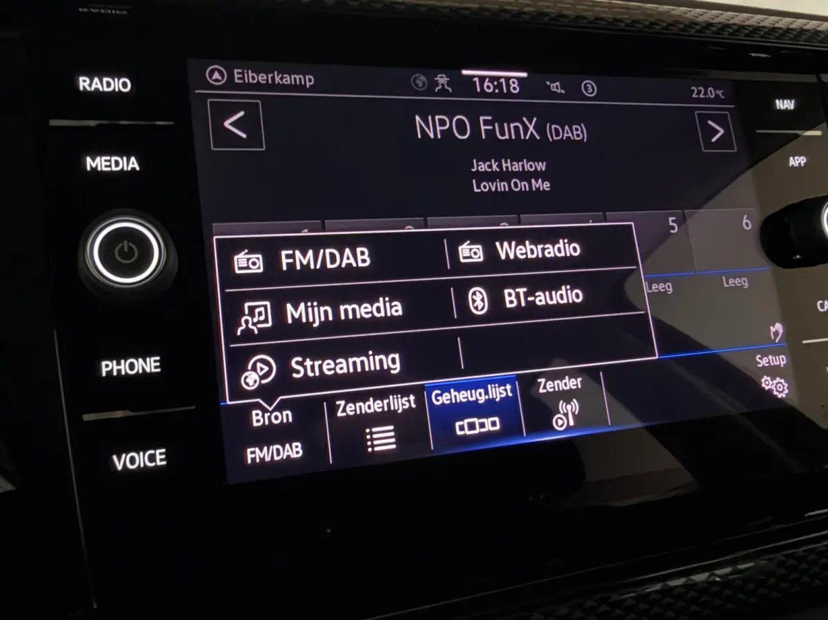 1.0 TSI Life Virtual CarPlay Camera Stoelverwarming NAP