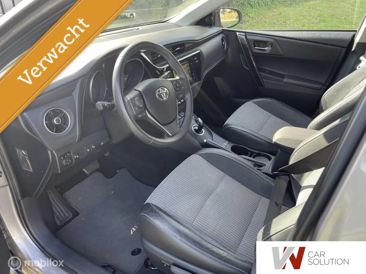 1.8 Hybrid Dynamic NL AUTO NAVI TREK CAM PDC PARK