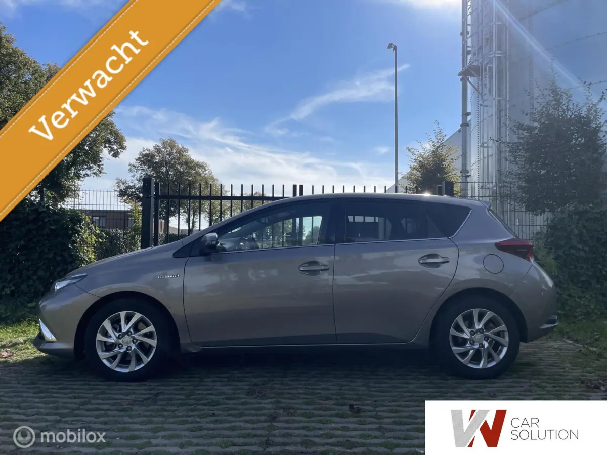 1.8 Hybrid Dynamic NL AUTO NAVI TREK CAM PDC PARK