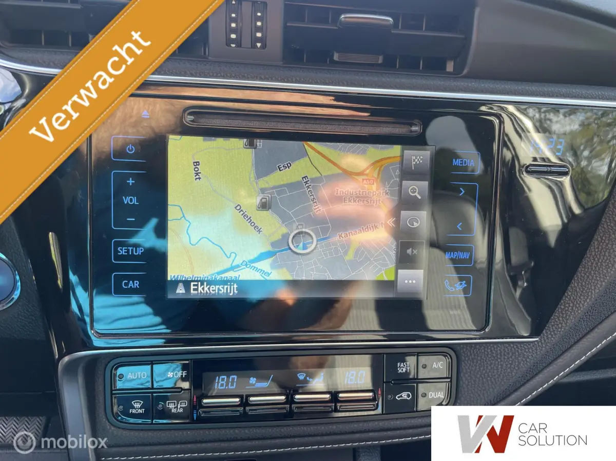 1.8 Hybrid Dynamic NL AUTO NAVI TREK CAM PDC PARK